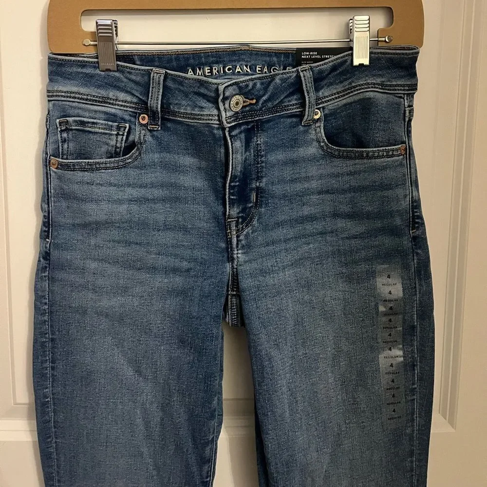 NWT AE Next Level Low-Raise Kick Bootcut Jean- size 27